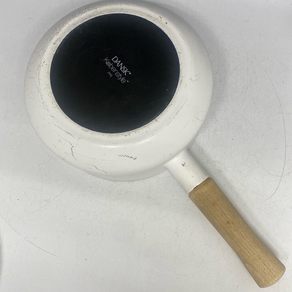 Dansk Kobenstyle France Yellow Enamel Covered Pan Cookware 4 Quart - Picture 13 of 17